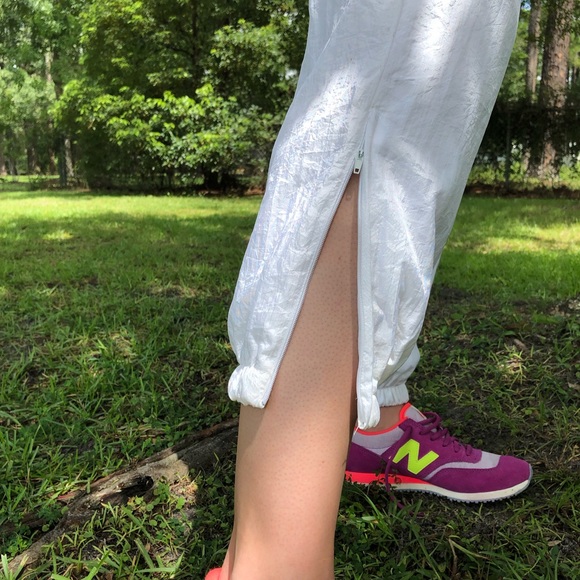 Vintage 80s white & gold tracksuit unisex - Picture 4 of 7